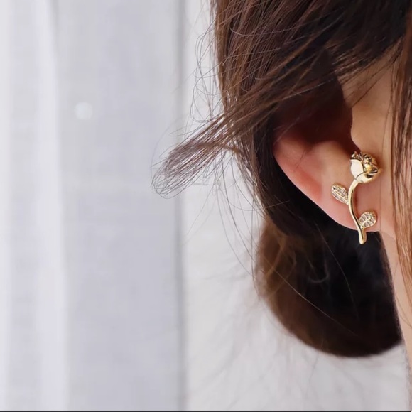 🥀Gold plated earrings rose earrings stud earrings - Picture 5 of 6